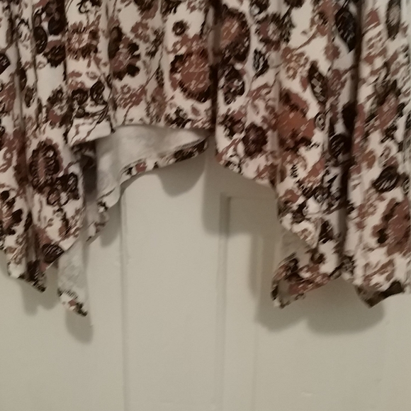 Beautiful Comfy Down East Dress - Picture 4 of 4